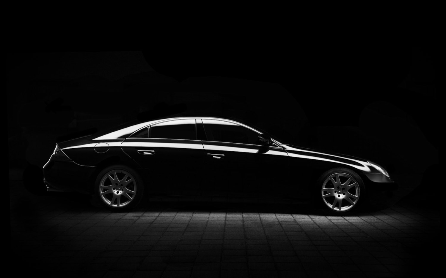 Executive saloon